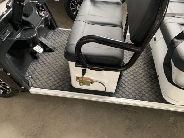 Гольфкар GreenCamel A4 ECO 105Ah/60V (4 seats 1200W R8) пониженная Белый